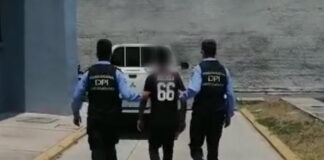 Funcionarios policiales detienen a un menor de edad acusado del delito violación en el departamento de Lempira