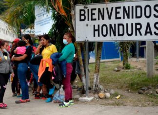 Honduras detiene a guatemaltecos por llevar ilegalmente a 17 centroamericanos