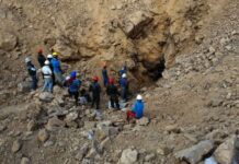 Cuerpo de bomberos informa que cuatro mineros quedaron soterrados en Choluteca