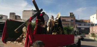 Resaltan en viacrucis labor de sanitarios y cuestionan corrupción en Honduras