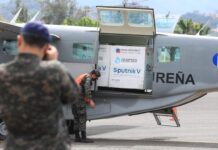 Llega a Honduras segundo lote de vacunas rusas compradas por el gobierno