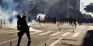 Brasil se levanta contra Bolsonaro con marchas en todo el país pese al Covid-19