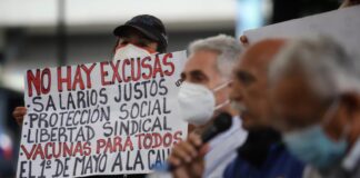 Trabajadores venezolanos piden salarios «dignos» y vacunación contra la covid