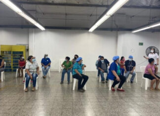 Inicia la jornada de vacunación anticovid para el personal que labora en las maquilas de Honduras