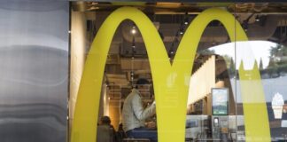 McDonald’s anuncia una subida salarial en sus restaurantes de EE.UU.