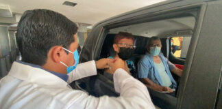 Por orden de llegada serán vacunados los adultos mayores de 75 y 76 años en Tegucigalpa