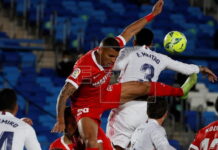 El Real Madrid empata con el Sevilla y rescata un punto insuficiente para el liderato