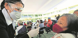 Ciudad de México inicia vacunación entre personas de 50 a 59 años el lunes