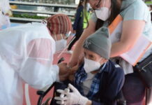 Por medio de una app podrán inscribir a los adultos mayores de 75 años para que reciban la vacuna anticovid en Tegucigalpa