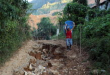 Aldea hondureña sepultada por tormentas comienza a resurgir gracias a la solidaridad