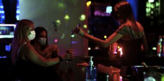 Trabajadores del comercio nocturno de SPS piden eliminar toque de queda de forma permanente