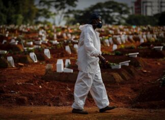 Brasil se acerca a las 460.000 muertes por covid-19