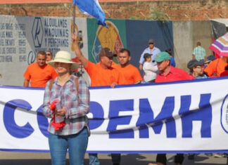 Dirigencia magisterial solicita un aumento salarial de tres lempiras por cada hora de clases
