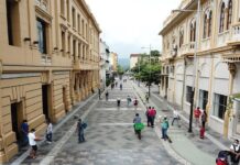 Advierten de crisis económica en El Salvador por destitución de magistrados