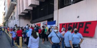 Empleados públicos afectados por falta de pago del quinquenio realizaron protestas frente a la Secretaría de Finanzas