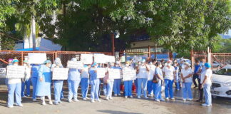 Enfermeras conmemoran su día en medio de plantones y muertes de compañeras a causa del Covid-19