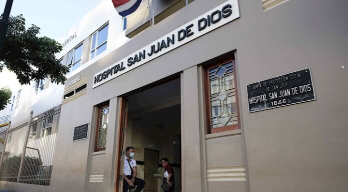 Costa Rica analiza decretar alerta roja por saturación hospitalaria debido al Covid-19