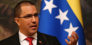 Canciller venezolano desprecia críticas de su homólogo hondureño a Venezuela