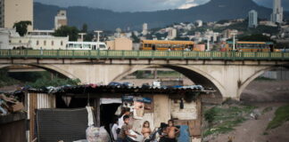 La pobreza en Honduras continuará aumentando a causa de la pandemia, advierte cardenal Óscar Rodríguez