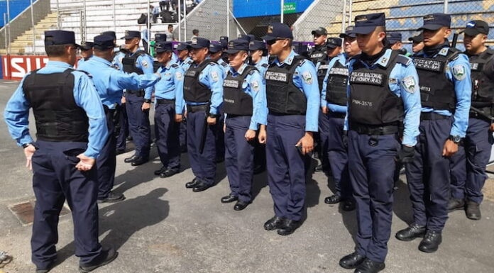 Unos 400 agentes policiales brindarán seguridad esta noche en la final entre Olimpia vs Motagua