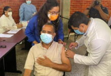 Inicia la jornada de vacunación anticovid para periodistas de la zona norte