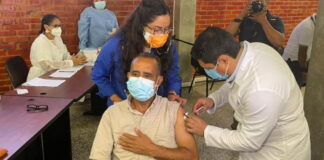 Inicia la jornada de vacunación anticovid para periodistas de la zona norte