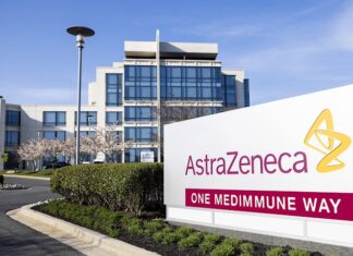 El riesgo de trombosis intracraneal con AstraZeneca aumenta muy ligeramente