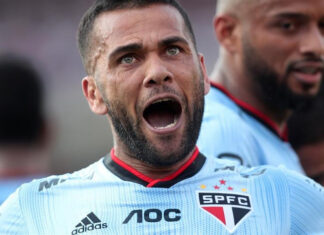 Dani Alves critica el VAR en Brasil: «En manos de incompetentes no sirve»