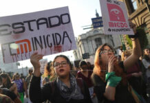 Detienen a siete policías por feminicidio de médica en centro de México