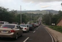 Nuevamente abarrotados los puntos de vacunación contra el Covid-19 en la capital