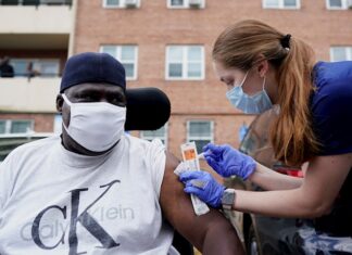 Estados Unidos acumula 599.961 muertos y 33.472.371 contagios por covid-19