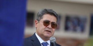 El presidente Hernández anuncia que será él quien tomará la decisión del aumento al salario mínimo