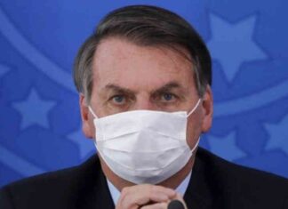 Bolsonaro se desmarca de su idea de quitar obligatoriedad de usar tapabocas