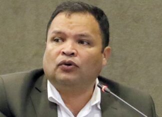 Jari Dixon: “La vacunación es de vida o muerte, no se debe satanizar aquellos diputados que deseen vacunarse contra el Covid-19”