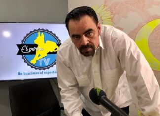 Director de «El Perro Amarillo» inscribió su candidatura presidencial independiente