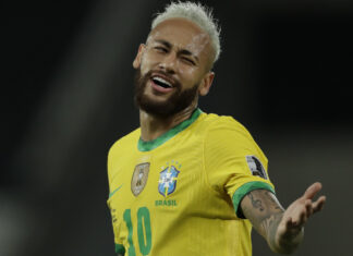 Neymar, tercer brasileño en marcar al menos 3 Mundiales tras Pelé y Ronaldo