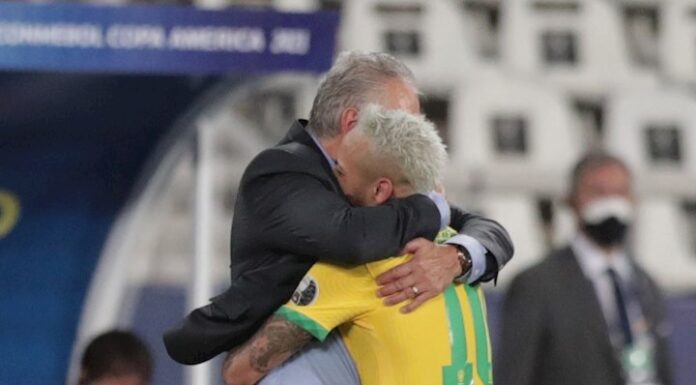 Neymar, emocionado tras marcar con Brasil: «Han sido dos años bien difíciles»