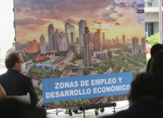 Presidente Hernández defiende Zede, criticadas por varios sectores