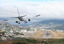 Exministro de Turismo dice que el aeropuerto de Toncontín debería seguir operando aunque Palmerola entre en función