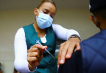 Programa fronterizo de vacunación apoya a maquiladoras del norte de México