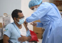 Mesa Multisectorial determina creación comisión para conocer cronograma de vacunación a docentes