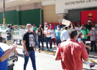 Empleados públicos realizan plantones y asambleas informativas exigiendo el pago de quinquenios