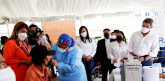 La población mayor de 50 años estará vacunada contra el COVID-19 a finales de julio