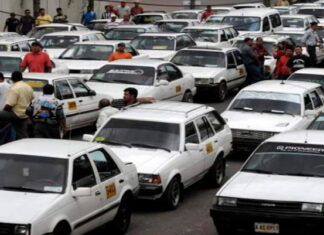Autoridades del gobierno transfieren 15 millones de lempiras en bonos de ayuda a transportistas