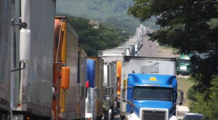 Transportistas de carga de Colón llegan a acuerdos con el Gobierno y suspenden paro