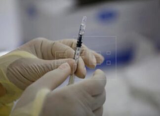 La vacuna contra la covid ayuda a proteger a las personas no vacunadas