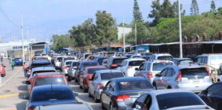 La Sesal habilitará un sistema de citas para vacunación vehicular en la UNAH