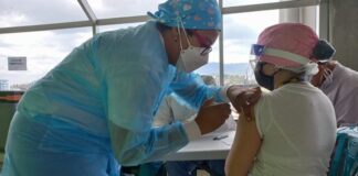 Especialista en salud denunció que varias personas pagaron cinco mil lempiras a la Sesal para vacunarse de manera clandestina