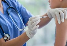 Comienza vacunación contra el Covid-19 para niños con patologías