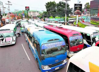 Transportistas mayores de 50 años serán vacunados contra el covid-19